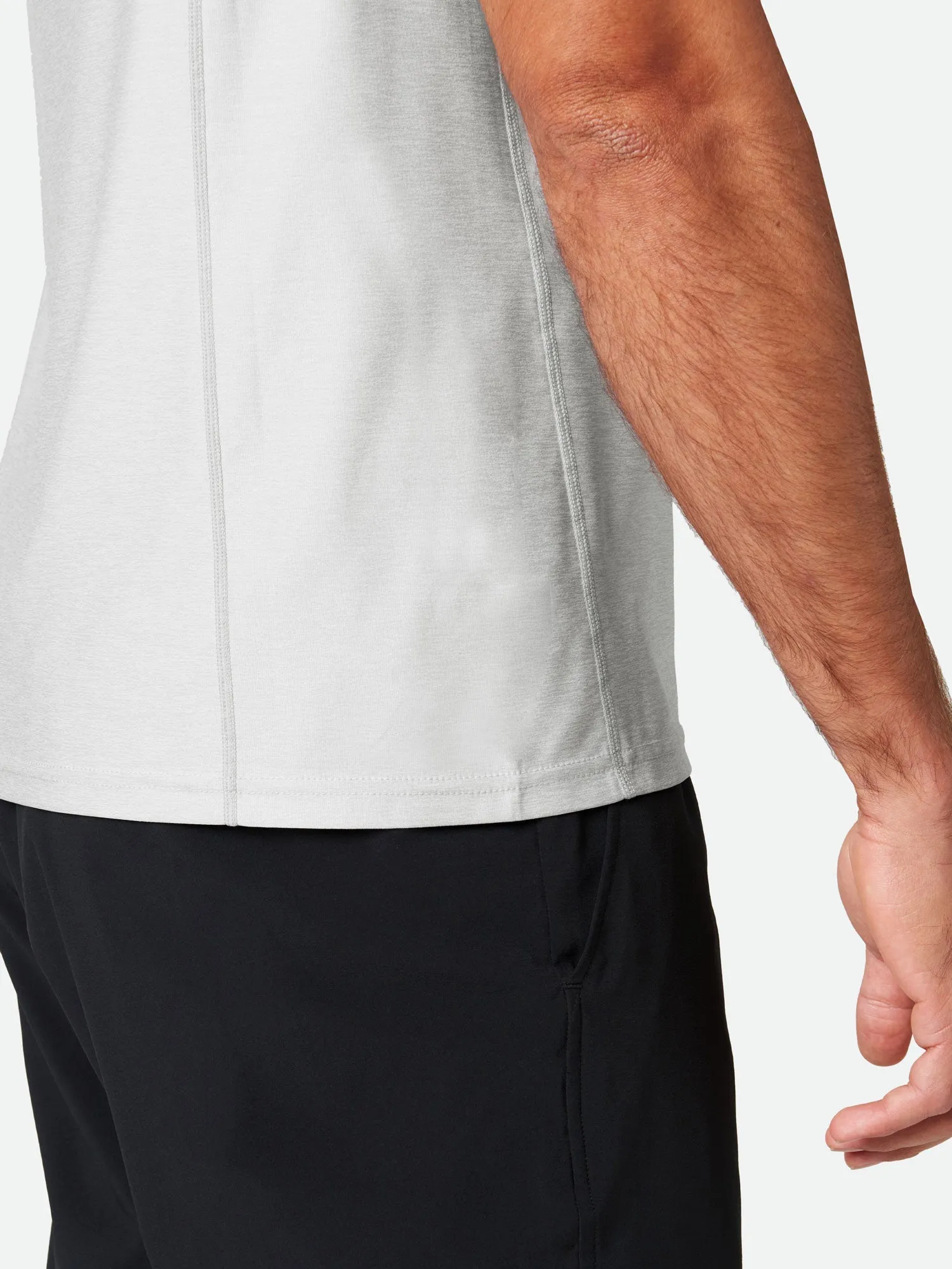 Men's Qualifier Sleeveless Shirt