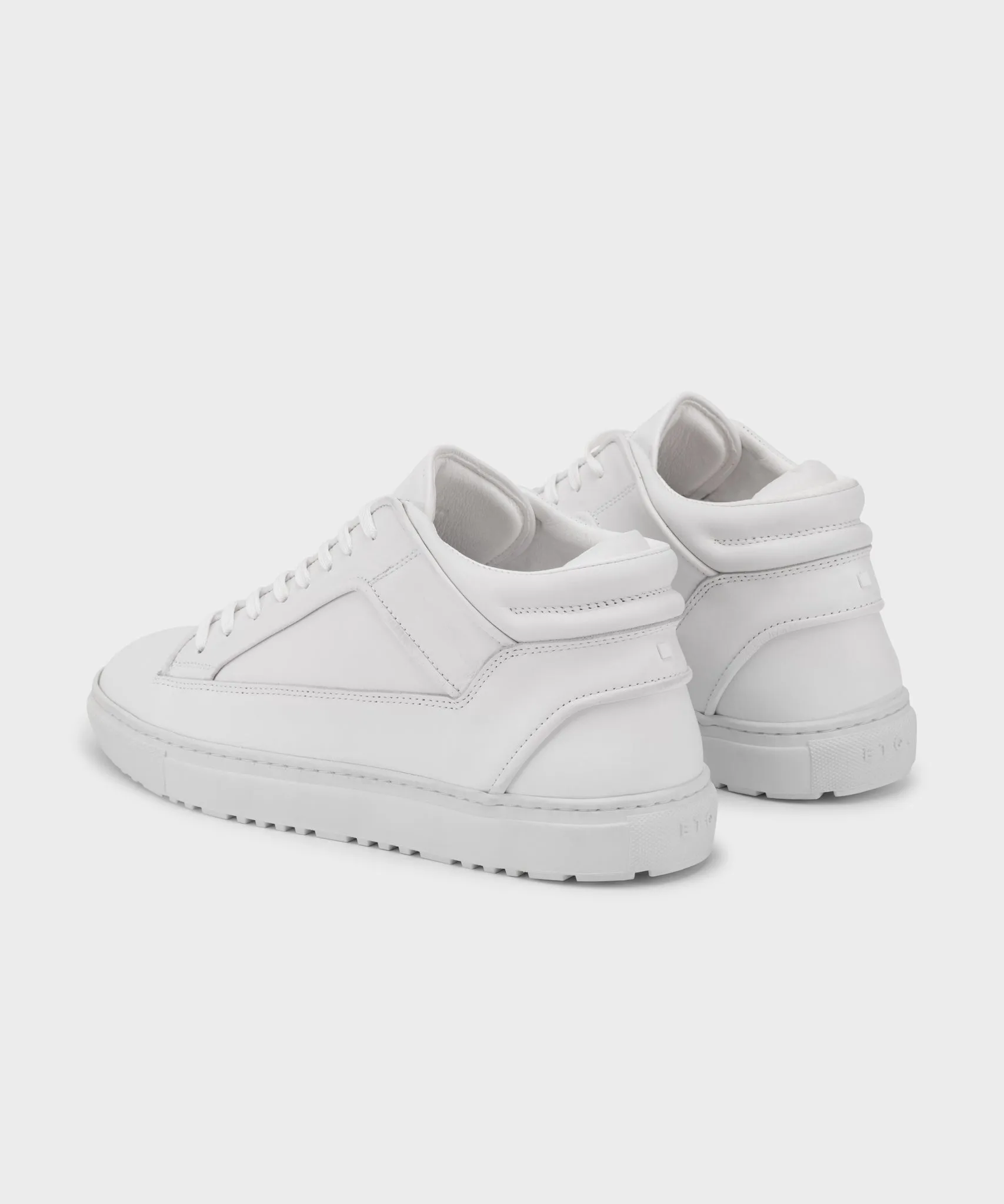 MT 02 Rugged White